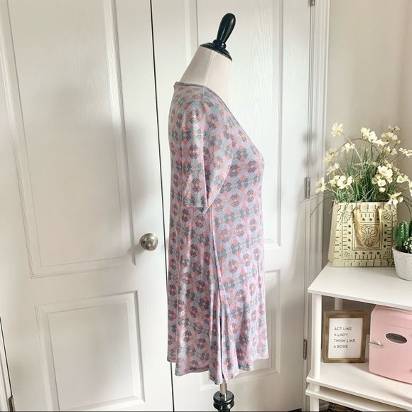 LuLaRoe Perfect T - Printed Top - Picture 9 of 11